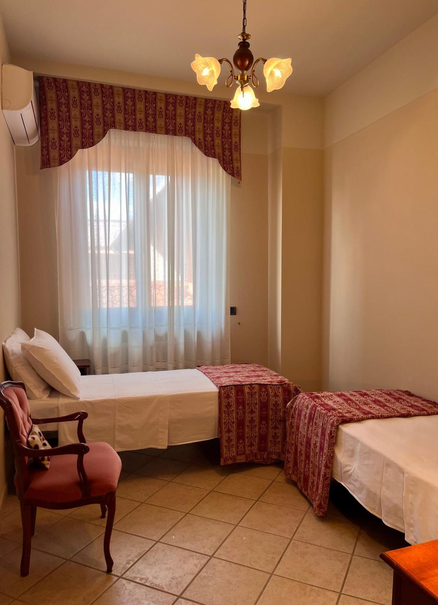 Belvedere Bike Hotel Monta Room photo